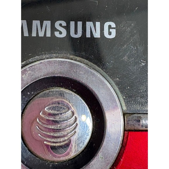 red Samsung SGH-A777, a 3G slider phone - Picture 6 of 8